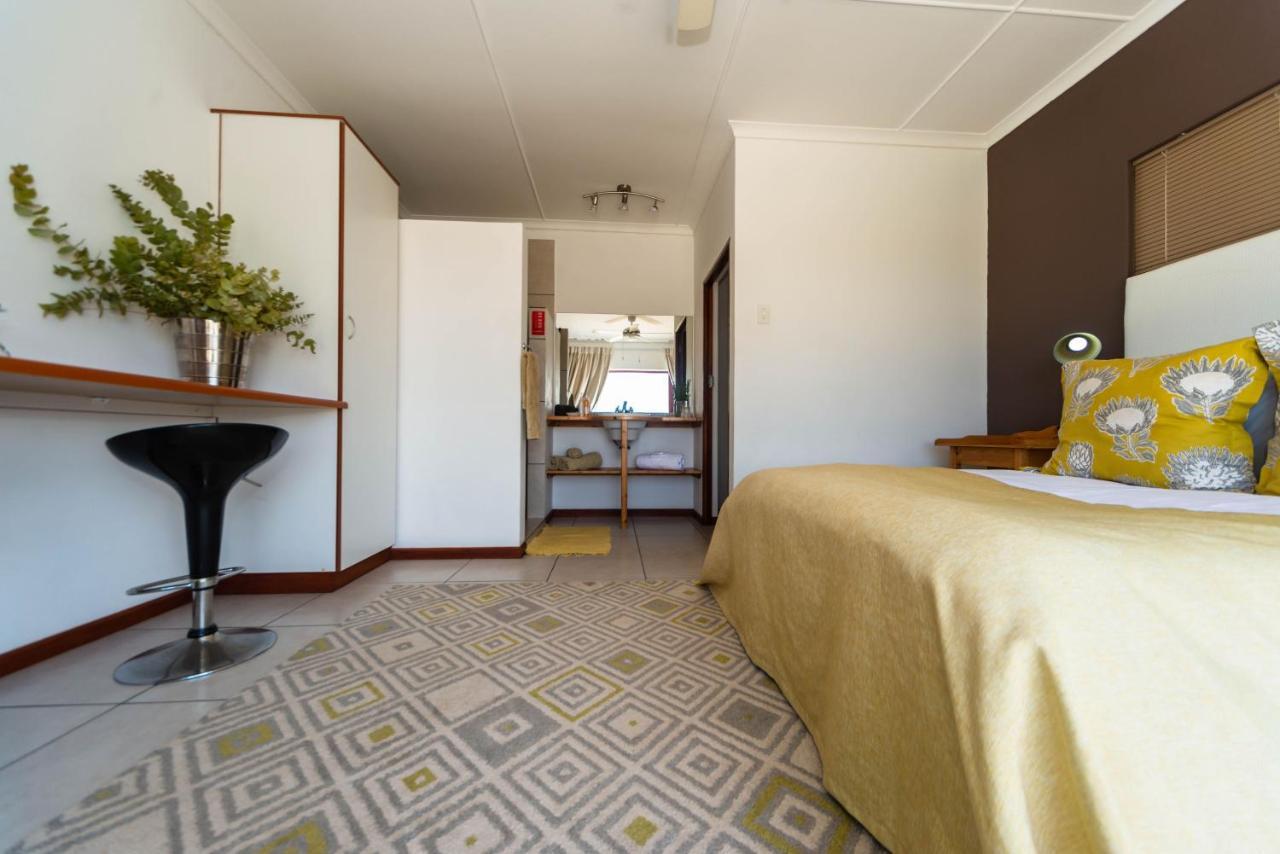 Melkboomsdrift Guest House & Conference Centre Vredendal Ngoại thất bức ảnh